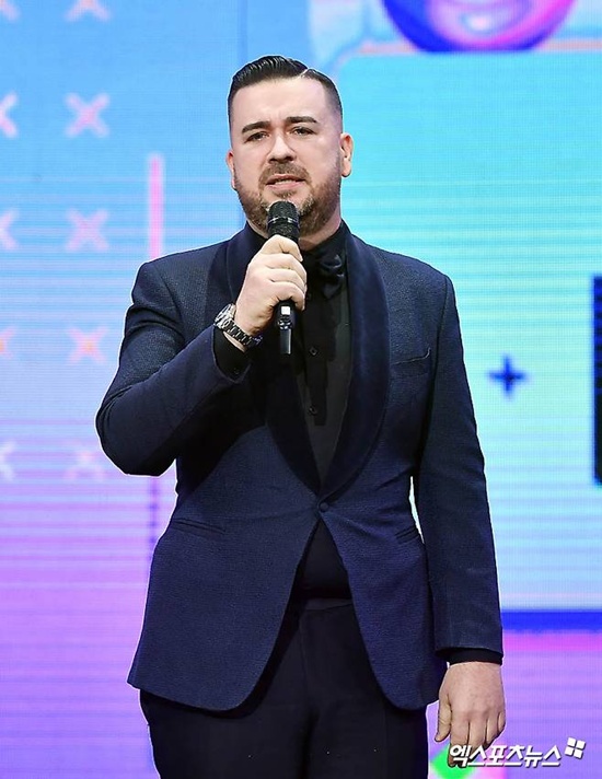 Sam Hammington 公开前列腺增生 分享婚姻生活与生育计划引热议