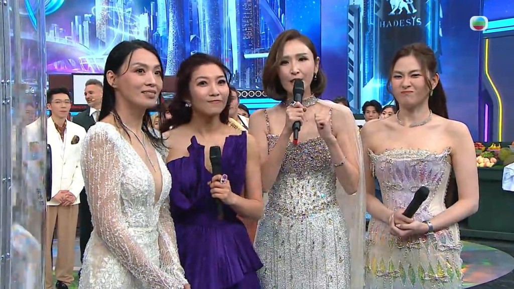 麥美恩缺席台慶司儀，由陳懿德（右一）頂上，引發網民熱議。