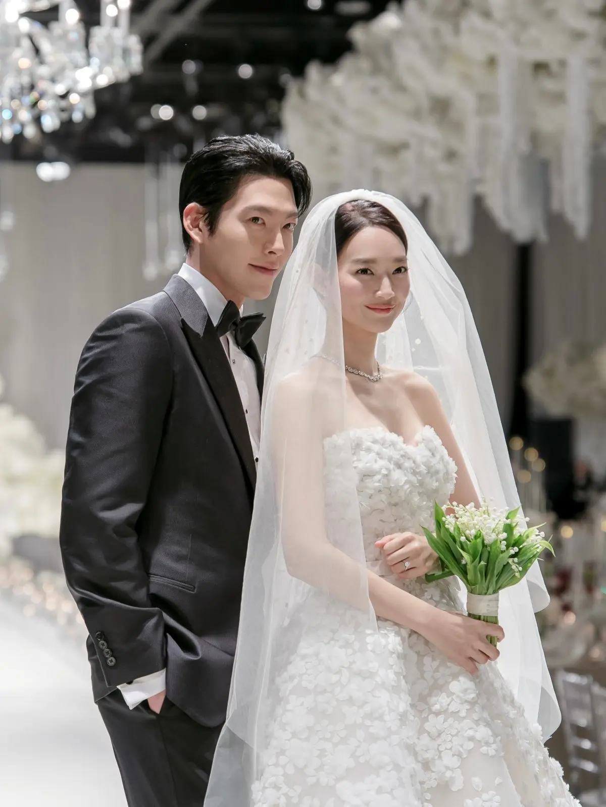 申敏儿金宇彬大婚法伦法师主礼!曝新娘头顶供养米祈福抗癌辛酸泪