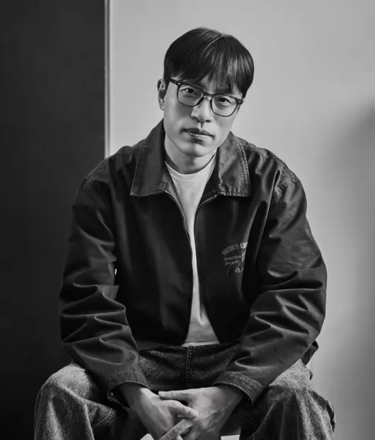 韩国“国家代表K-POP评论家”金英大离世　回顾他与K-POP一同走过的岁月