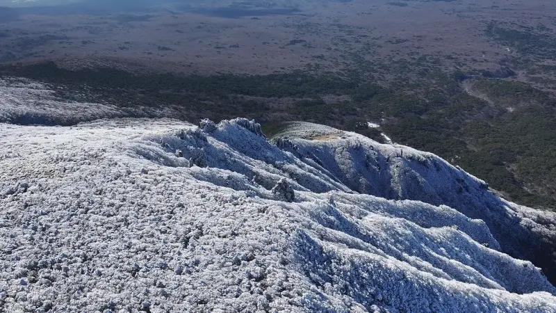 KBS《영상앨범 산》记录从济州송악산到한라산윗세오름的雪地登山之旅