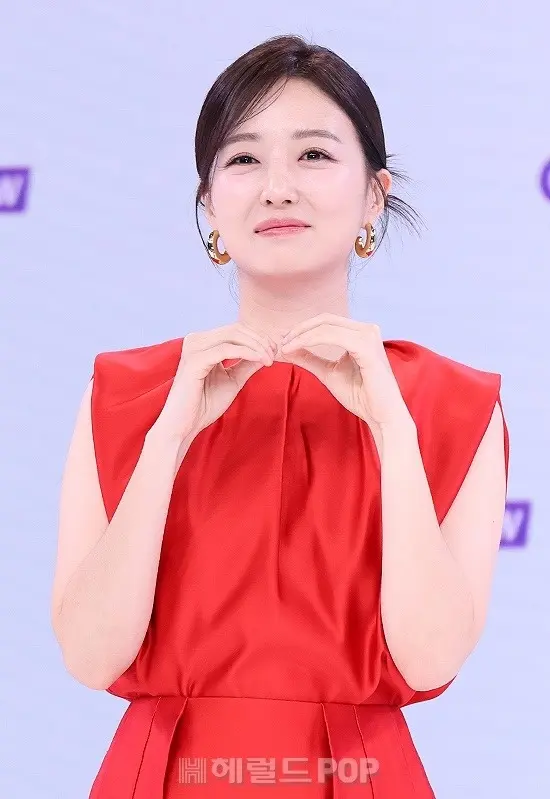 韩国女CEO金素英砸700万办五星级酒店年末聚餐，从5人小公司走到今天的缩影