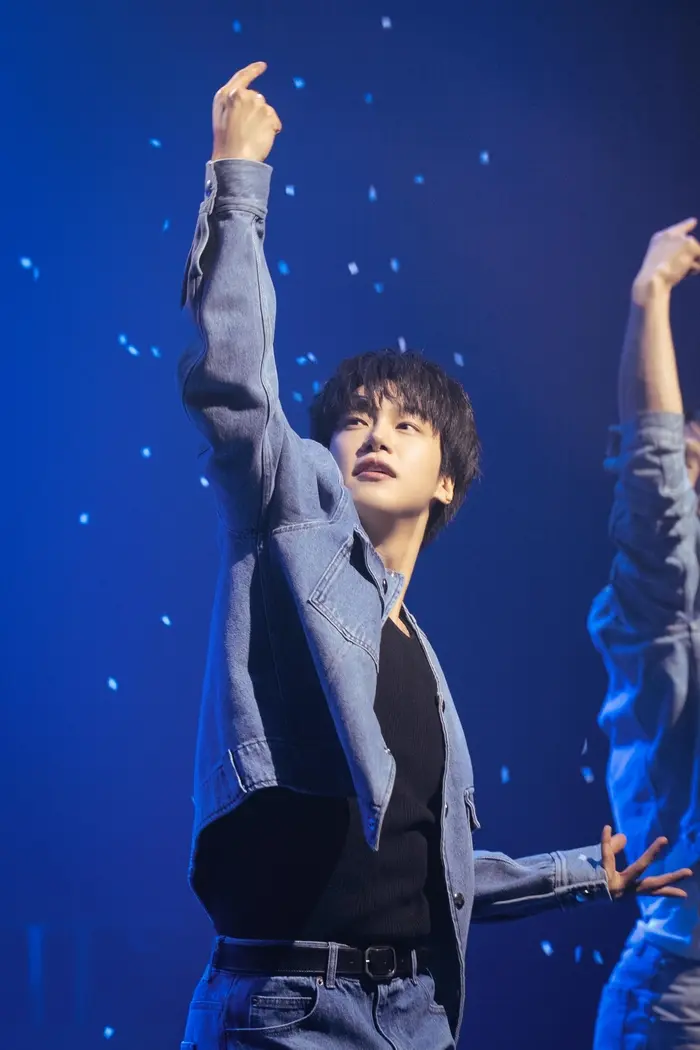 강유석首办粉丝见面会u:niverse　用舞台和真心预告2025年全力活动
