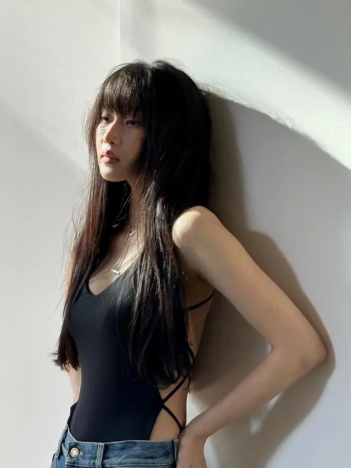 文佳煐暗黑性感写真公开，新片《如果我们》与《鲸鱼星》双重回归