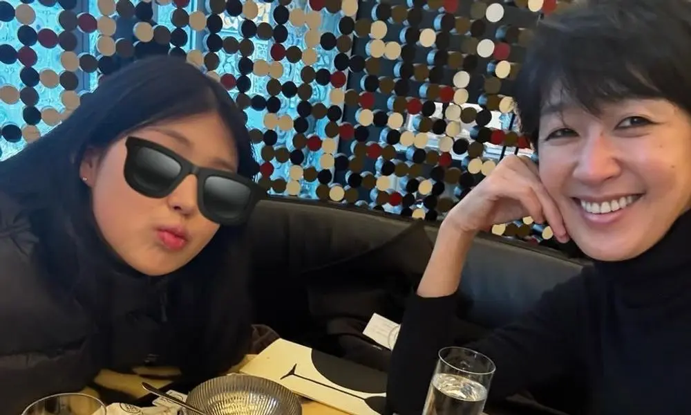 洪真庆录制YouTube频道《공부왕찐천재 홍진경》时提及再婚想法的场景