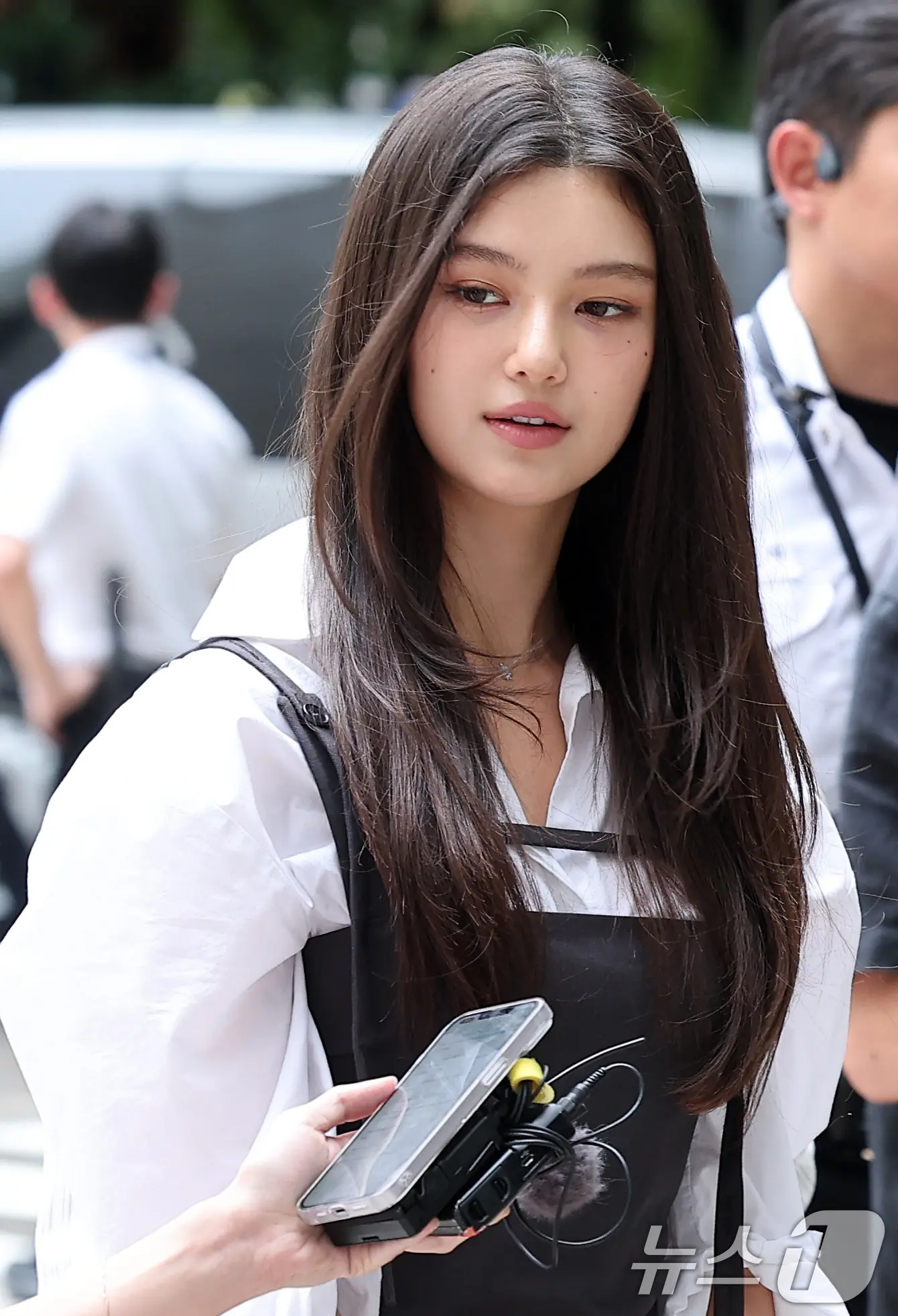 NewJeans丹妮尔被ADOR解除专属合约并遭违约诉讼,成员回归与一年合约战全经过