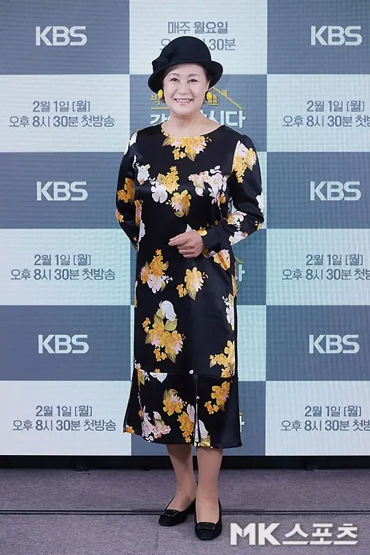 演员黄新惠接棒成为《一起生活吧》新核心,展现不同的女性生存态度