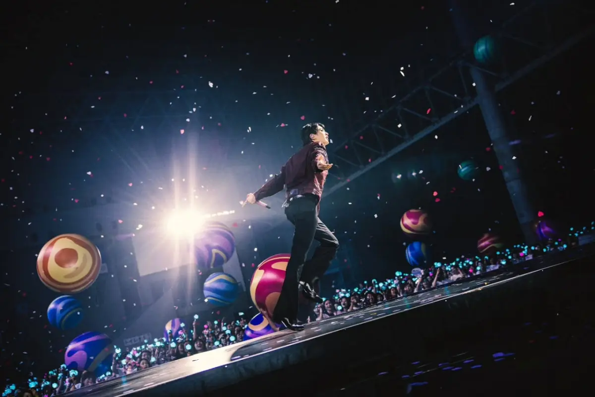 电影RUNSEOKJIN_EP.TOUR THE MOVIE上映宣传海报