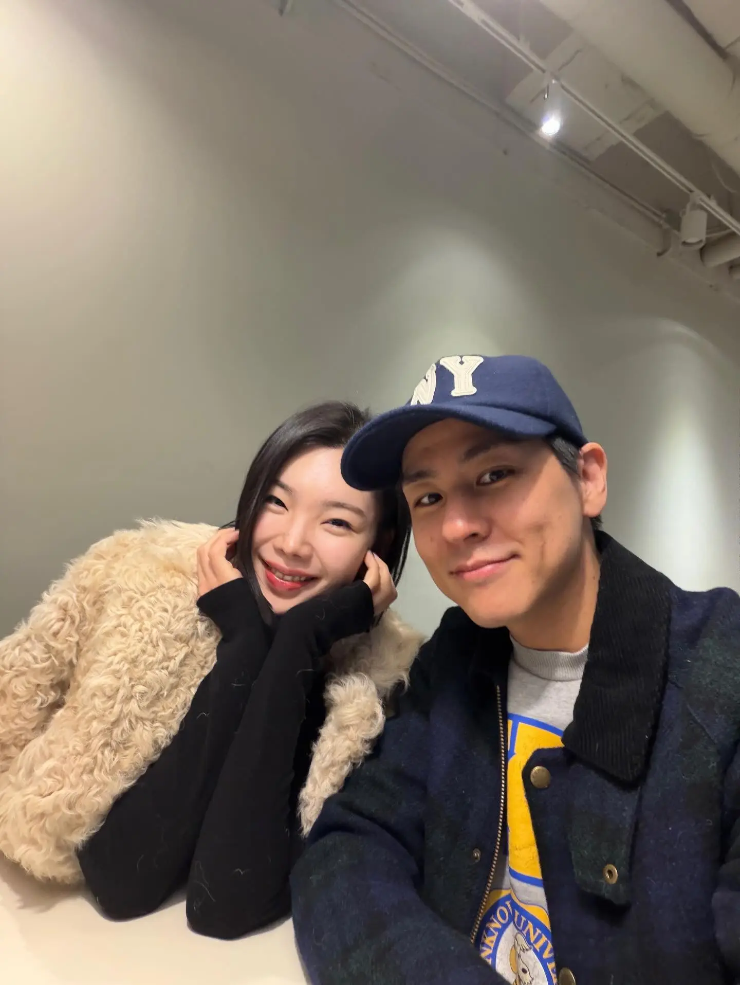 尹南基刮胡子重回颜值巅峰，李多芬骨科约会也能秀出新高度