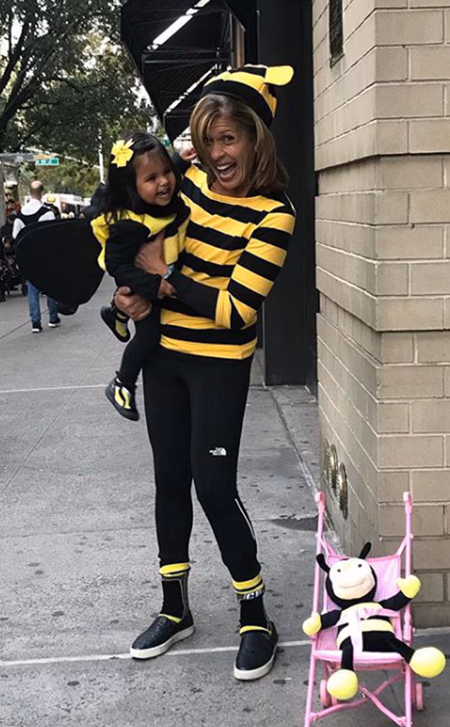 霍达·科特布与女儿哈利·乔伊欢度万圣节的可爱装扮