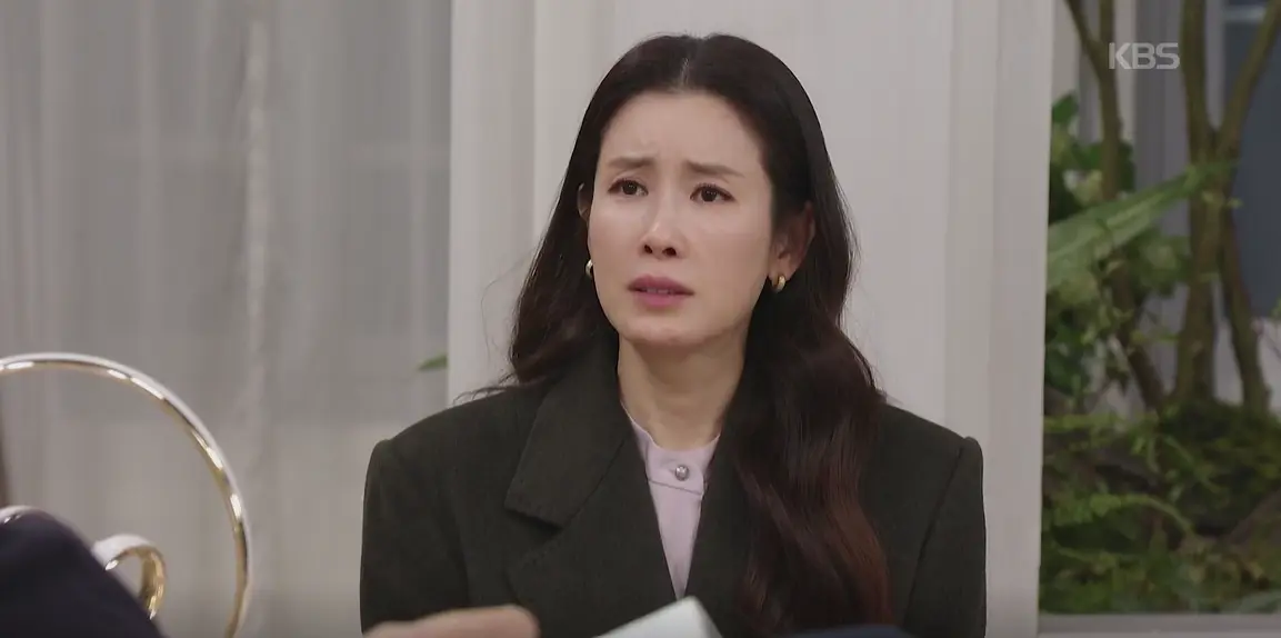 李泰兰下跪求饶！KBS新剧《华丽的日子》收视口碑双炸裂，苏贤京编剧再创家庭剧巅峰