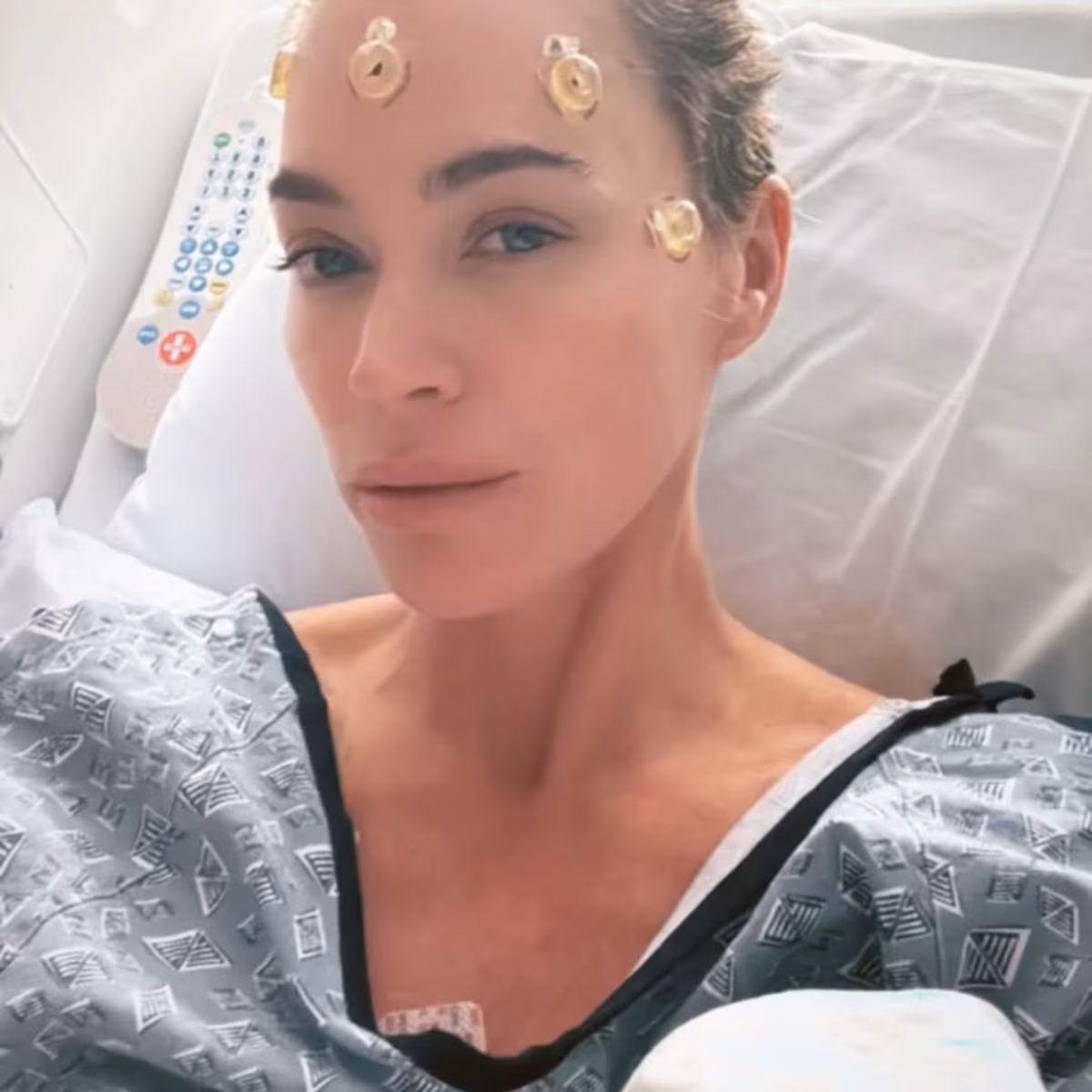约翰·梅伦坎普透露女儿癌症病情严重，盘点娱乐圈战胜病魔的励志明星