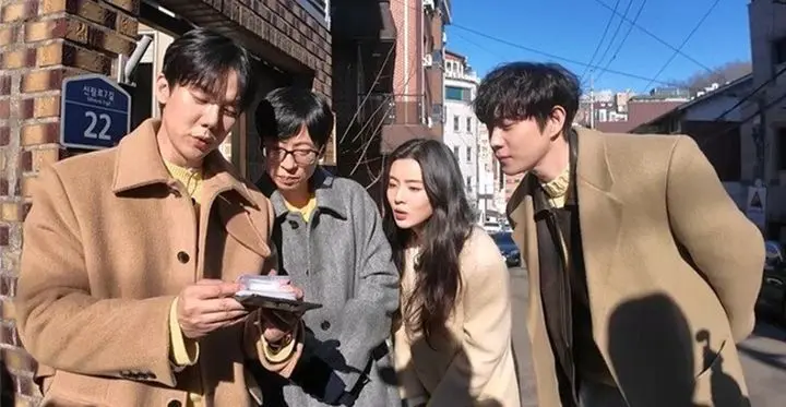 刘在石与柳演锡在奉天洞街头录制综艺节目只要有空,嘉宾李先彬金永大同行