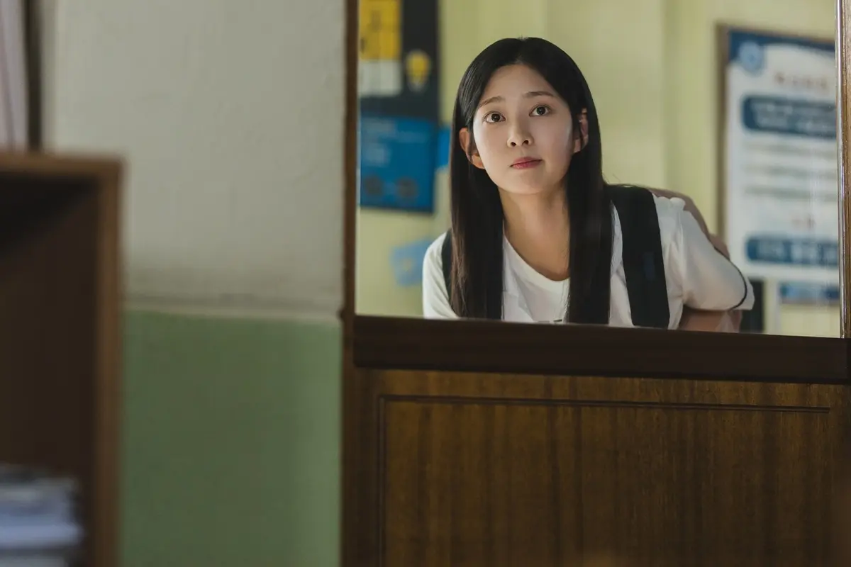 JTBC新金土剧《Shining》官方宣传海报,定档3月6日首播