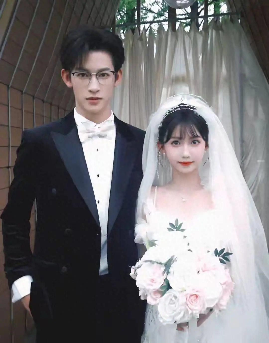 短剧真情侣大盘点:淮文阿依夏、蔡欣洋李澜超恋情细节曝光