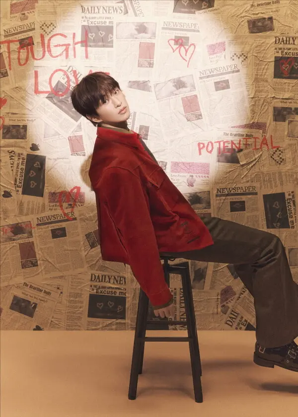 SHINee温流《Tough Love》专辑宣传照,展现其成熟且深沉的音乐人气质