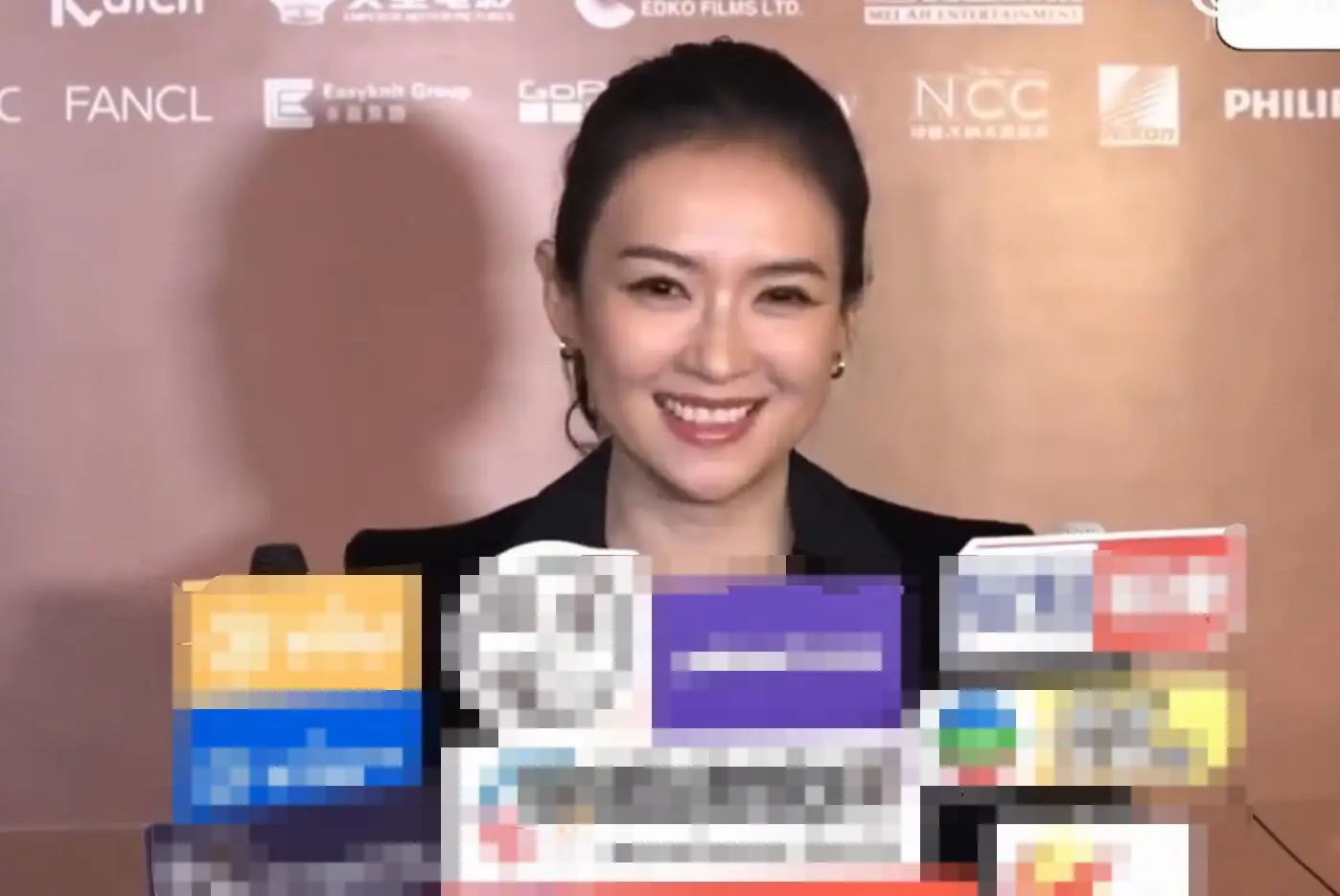 章子怡谈女儿醒醒近况:颜值开挂,明确表示不刻意培养童星