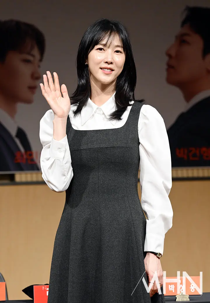 韩国女演员李秀景分享过往创业失败经历的视频截图