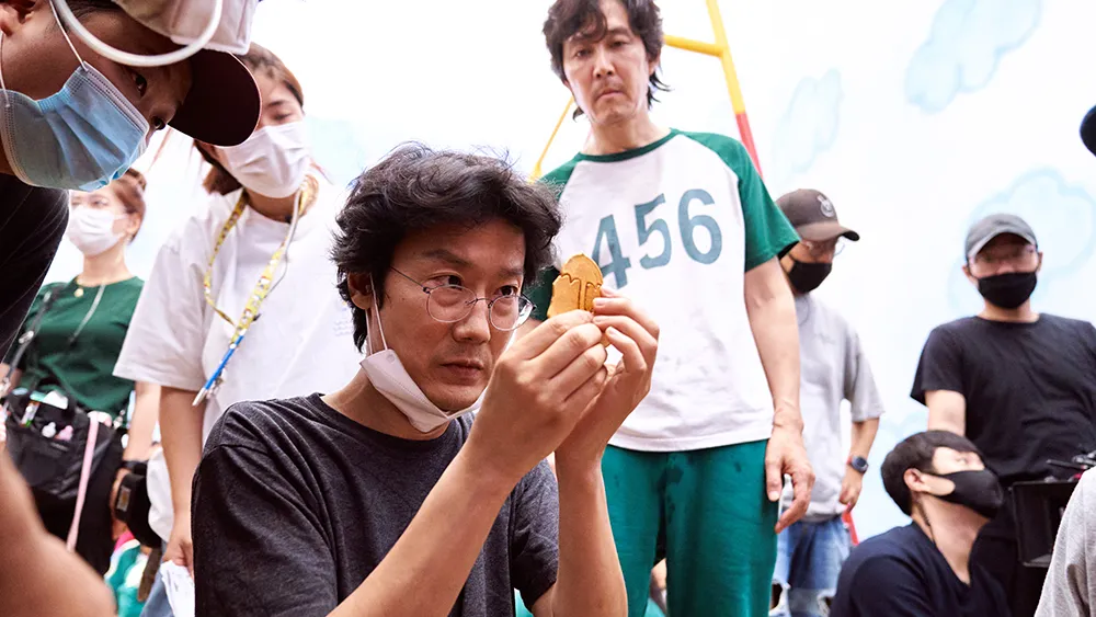 《鱿鱼游戏》导演黄东赫：从落魄到登顶，揭秘吴一男角色由来与韩国文化出海真相