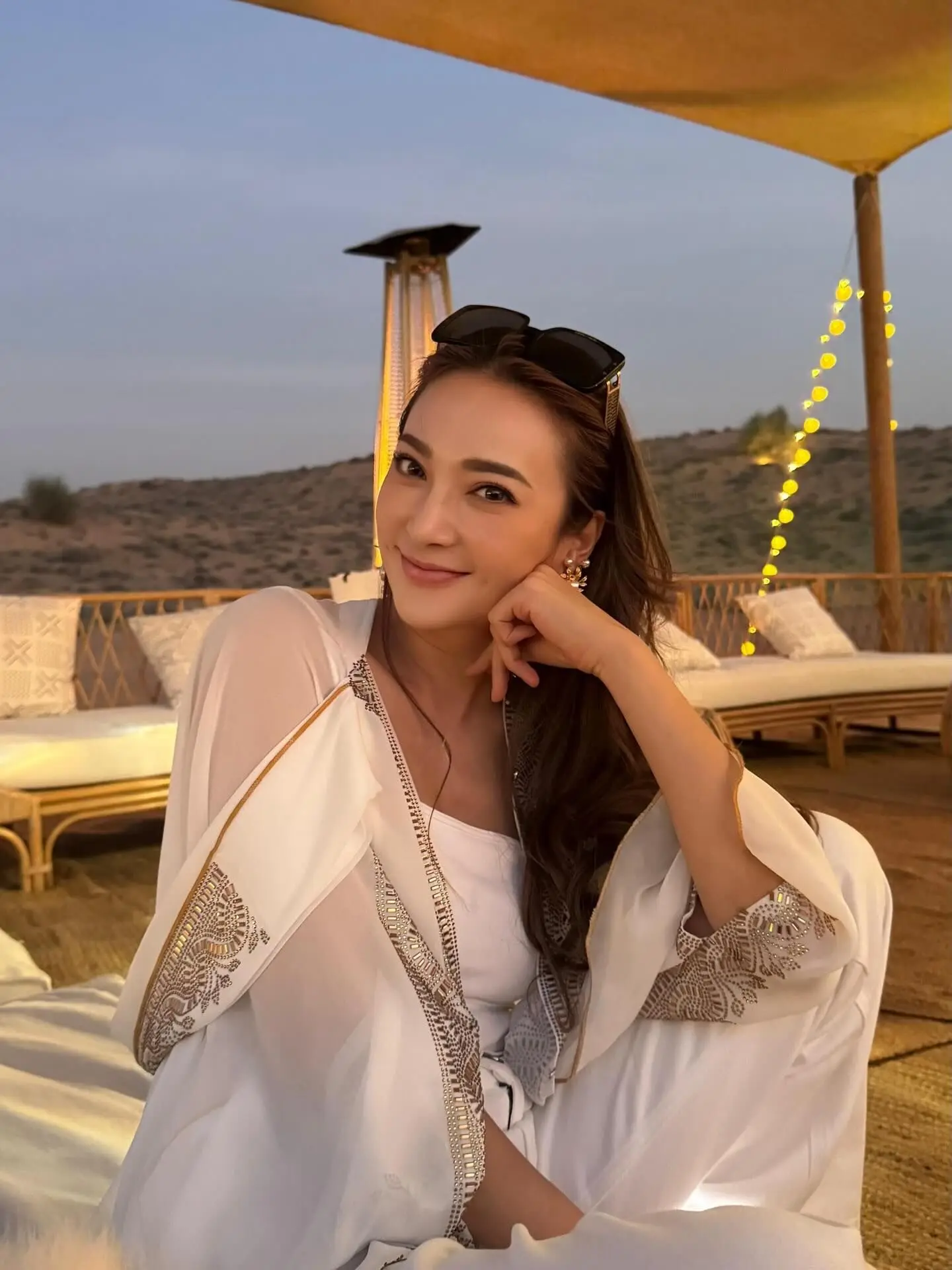 迪拜机场遭无人机袭击!女星吴思颜全家滞留,怒斥邻居太超过