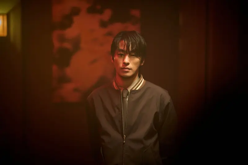 【电影群体】具教焕化身疯批博士!延尚昊新作官宣定档5月上映