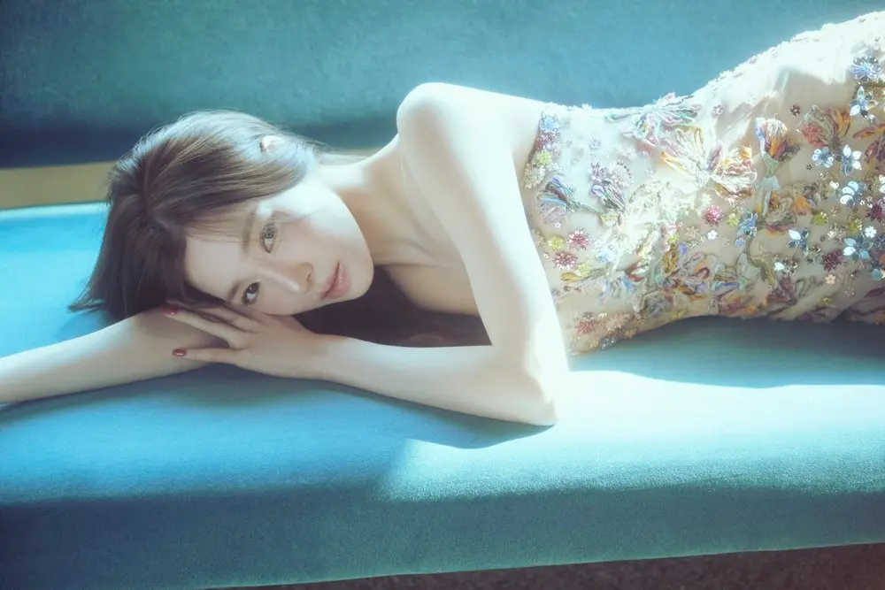 少女时代Tiffany Young签约Pacific Music Group官方照片