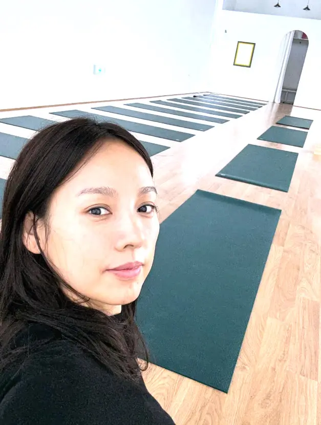 韩国知名女歌手李孝利发布瑜伽馆谢绝打扰公告