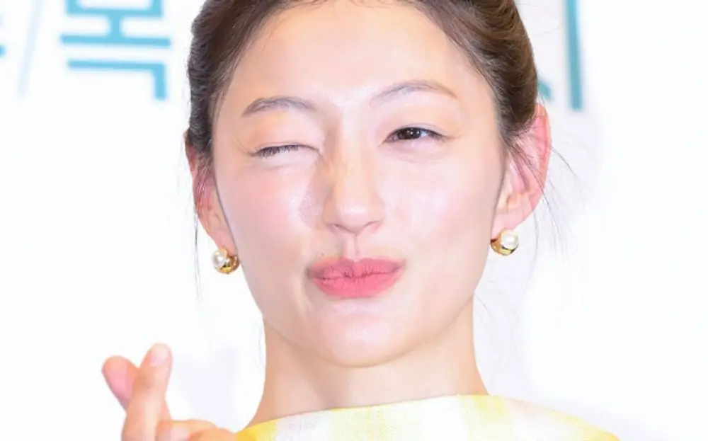 李艾儿经典影视剧剧照展示