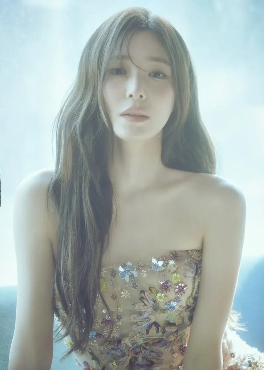 少女时代成员Tiffany Young出席演艺活动,展现成熟艺人风采