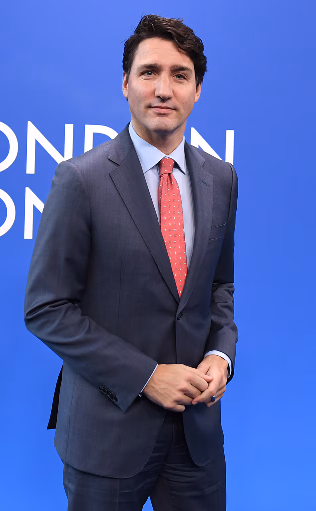 业内盛赞其低调有品位的喜剧天赋