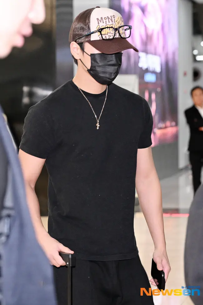 ATEEZ成员圆满结束日本行程，顺利飞抵首尔金浦机场
