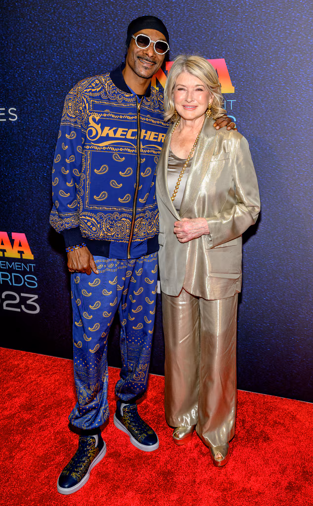 玛莎·斯图尔特与Snoop Dogg破次元壁合照