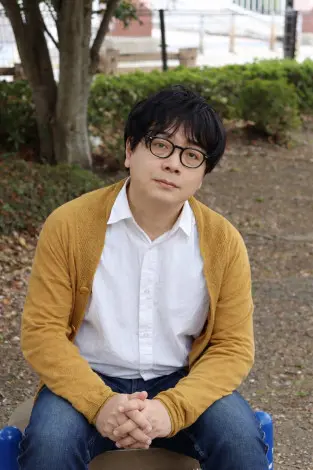《奥特曼Theo》系列构成与编剧田边茂范个人宣传照
