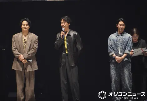 水上恒司、福士苍汰与严基俊同框《犯罪都市》舞台大秀神仙羁绊