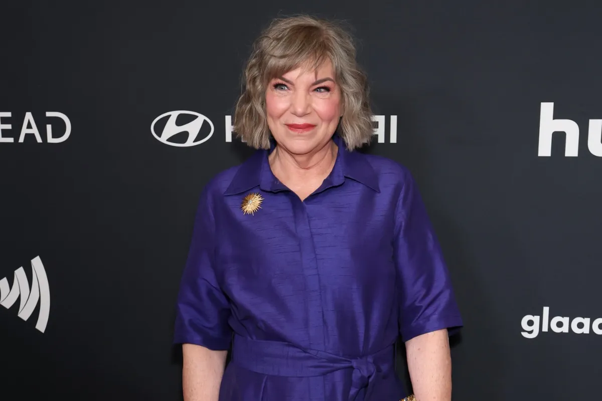 明迪科恩二度抗癌引全网吃瓜，隐瞒病情五年获群星力挺