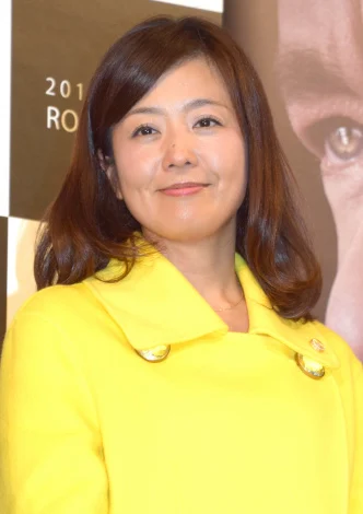 知名律师菊间千乃官方宣传照片