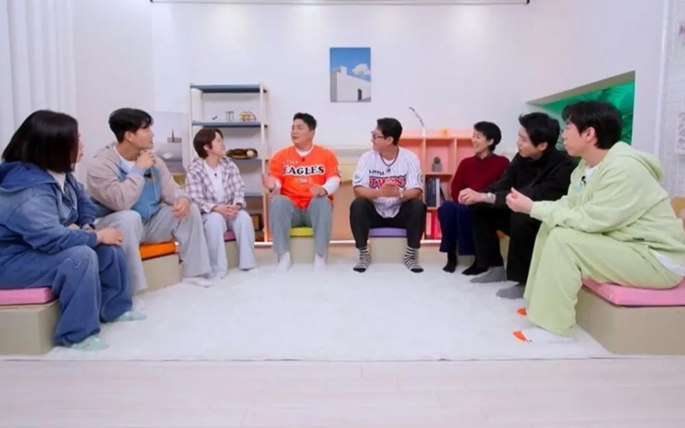 搞笑艺人金淑听闻错失相亲机会后展现爆笑震惊神情