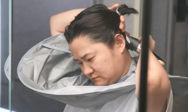 金申英回归《我独自生活》，揭秘14年独居老手的硬核日常，10年自剪头发惊呆全场