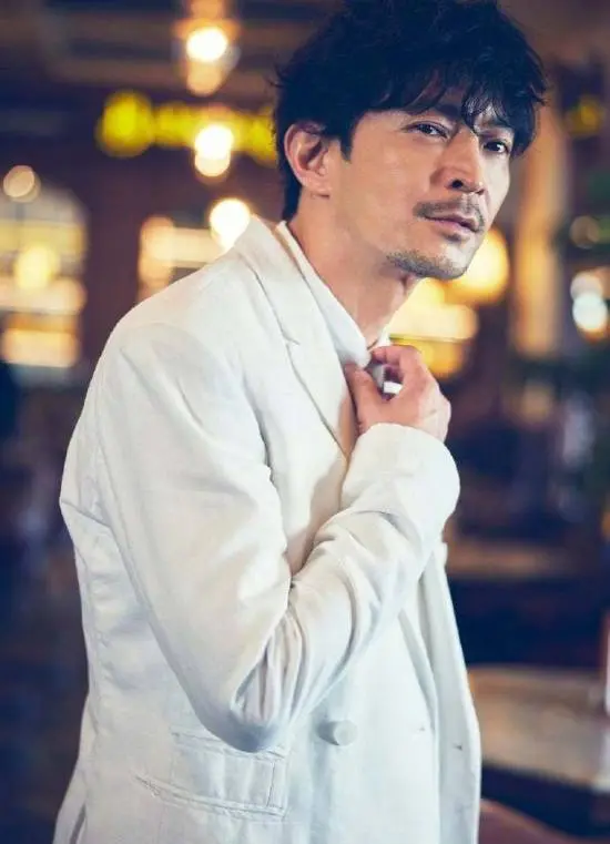 业界首例！知名声优津田健次郎起诉TikTok盗用其声音制作AI视频