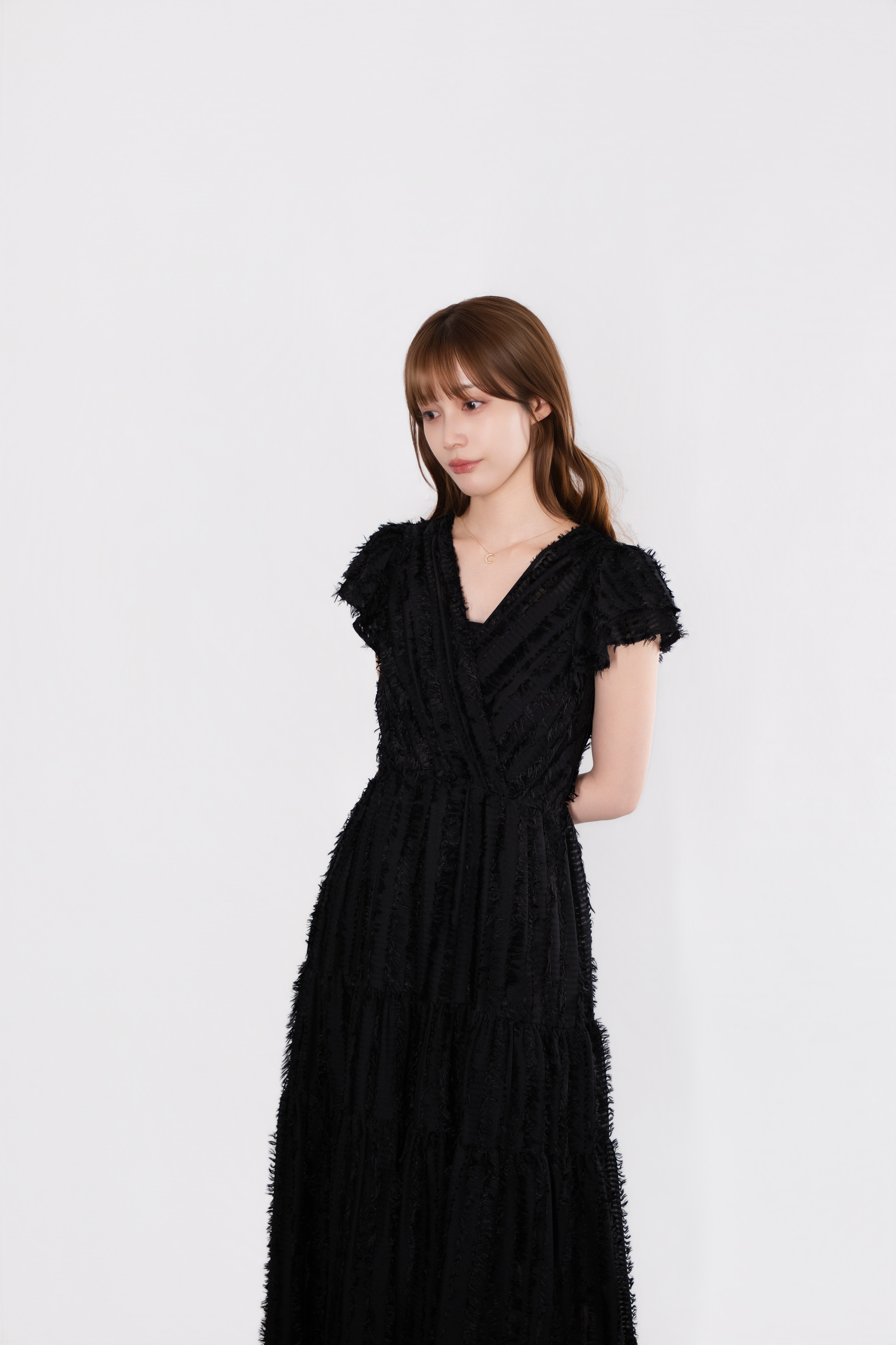 中村百合香首演母亲角色泪洒现场感动全网