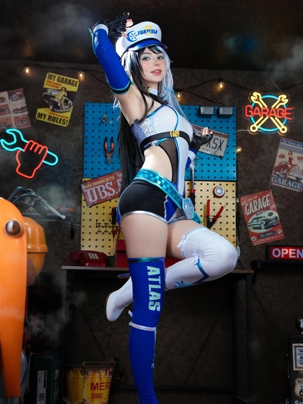 PeachMilky神级还原冰月花雪Cosplay正片：打破次元壁 …