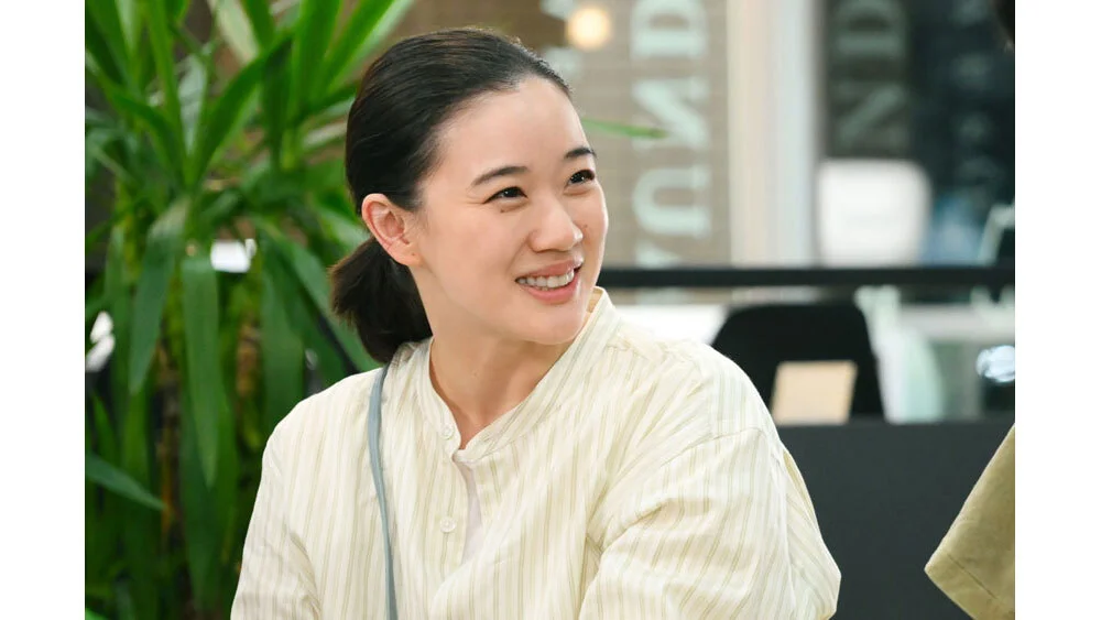 苍井优时隔18年回归主演TBS悬疑新剧《T恤干透之前》，搭档松山研一、夏帆大秀反差萌，全员恶人设定悬念拉满，高能反转引发全网热议！