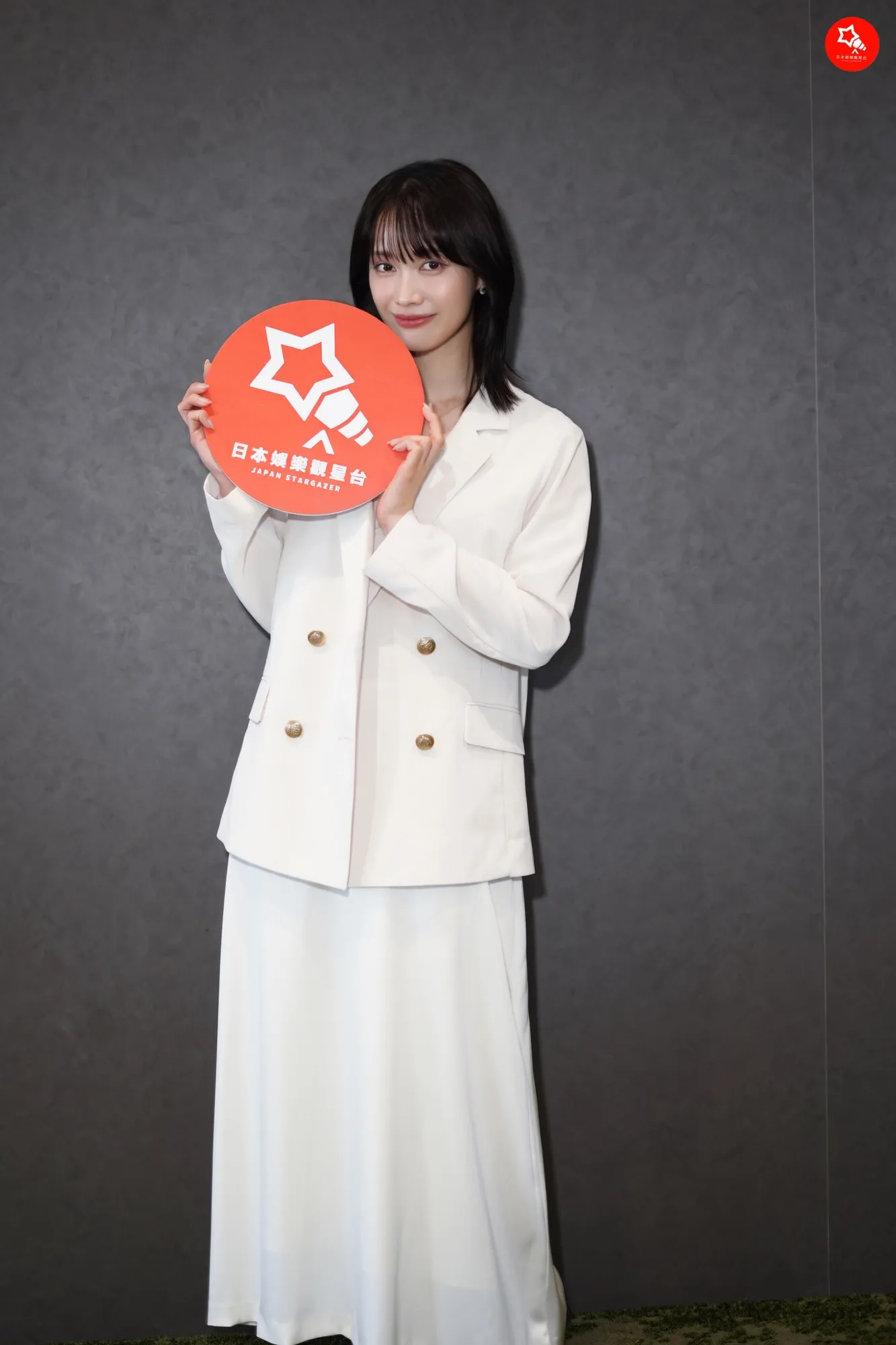 中村百合香对海外粉丝动情表白,大秀神仙宠粉魅力