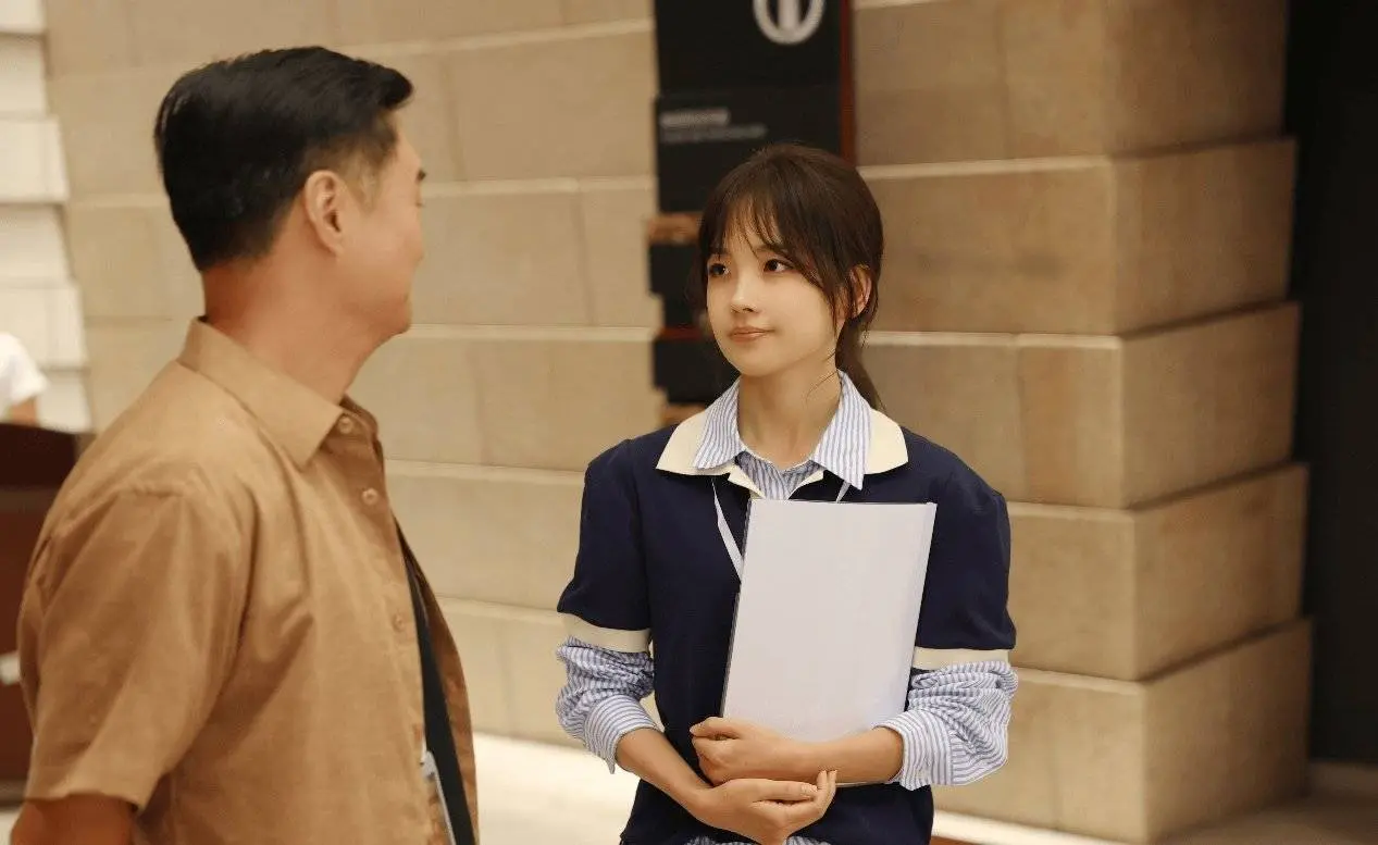 近期王冰冰跨界成短剧演员：《灼灼不倾城》胖妆出圈，悬疑爽点全拆解